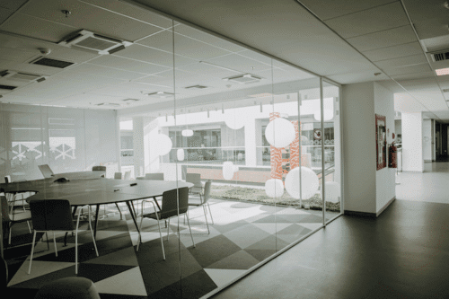 IALONET Vi28 Glass Partition System